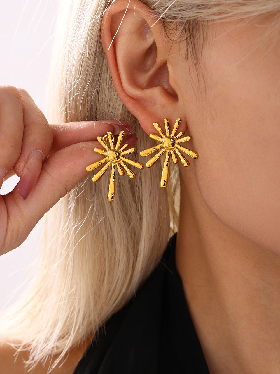 Helistra Earrings