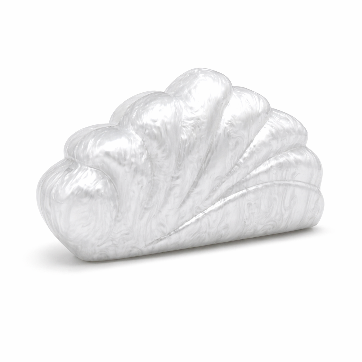 L’APOGÉE Coralline in White shell-inspired acrylic clutch featuring pearly white finishes, sculptural oceanic curves, and an artistic silhouette designed for bridal styling and elegant luxury evening looks.