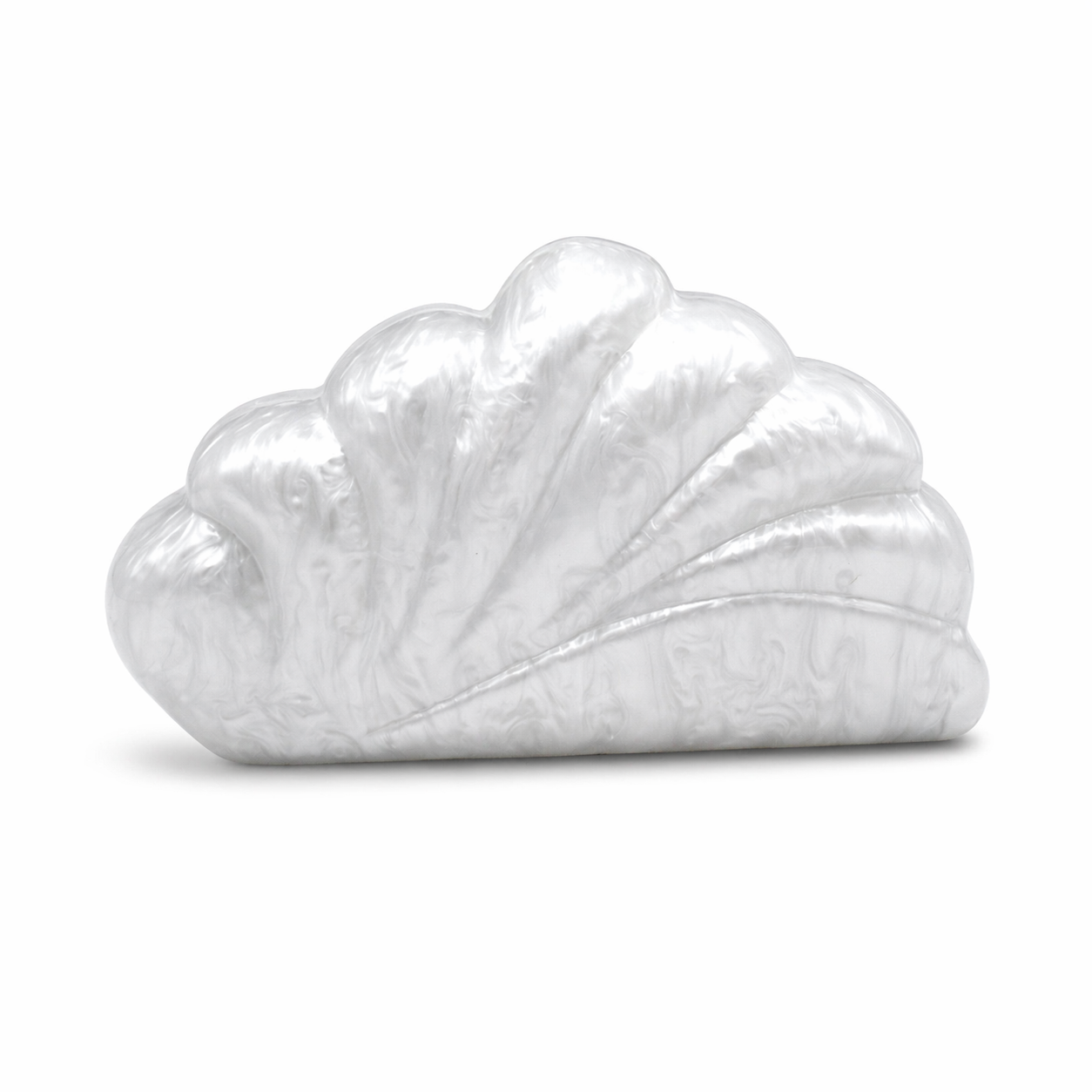 L’APOGÉE Coralline in White shell-inspired acrylic clutch featuring pearly white finishes, sculptural oceanic curves, and an artistic silhouette designed for bridal styling and elegant luxury evening looks.